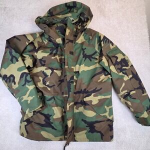Vintage US Army Gore-Tex ECWCS Gen 1 Parka Mens Large Long Woodland‎ Camo 1996
